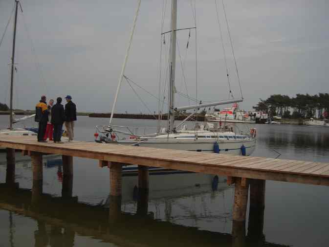 Neue Stege u.  Rettungskreuzer